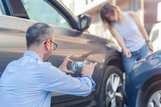 Professional Car Insurance Near Me technician working in Garden City, GA